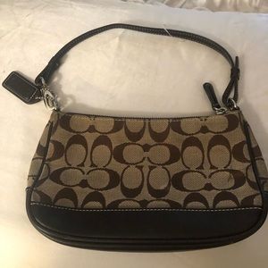 Coach mini pochette 👜✨